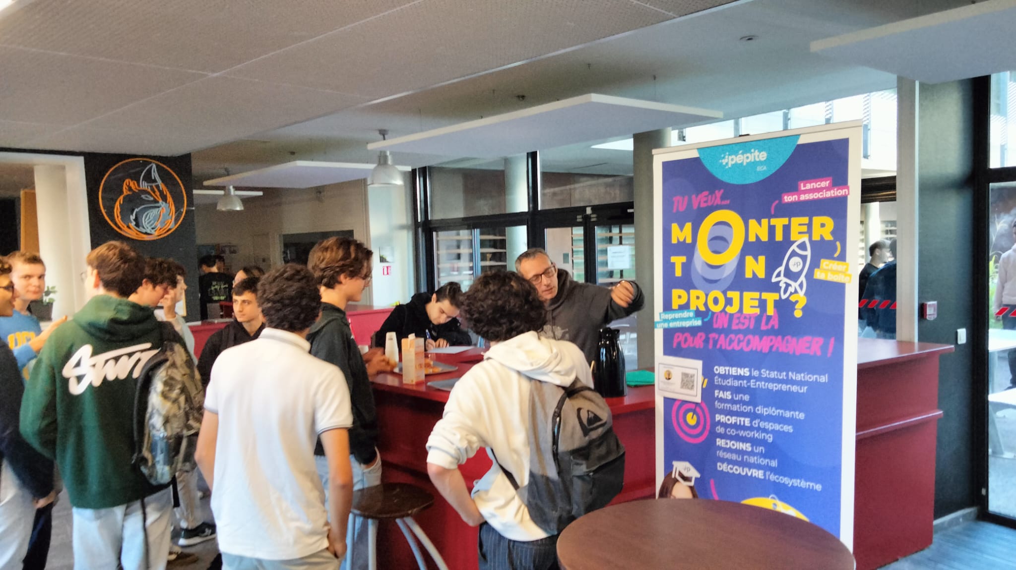 Présentation aux étudiants du SNEE
