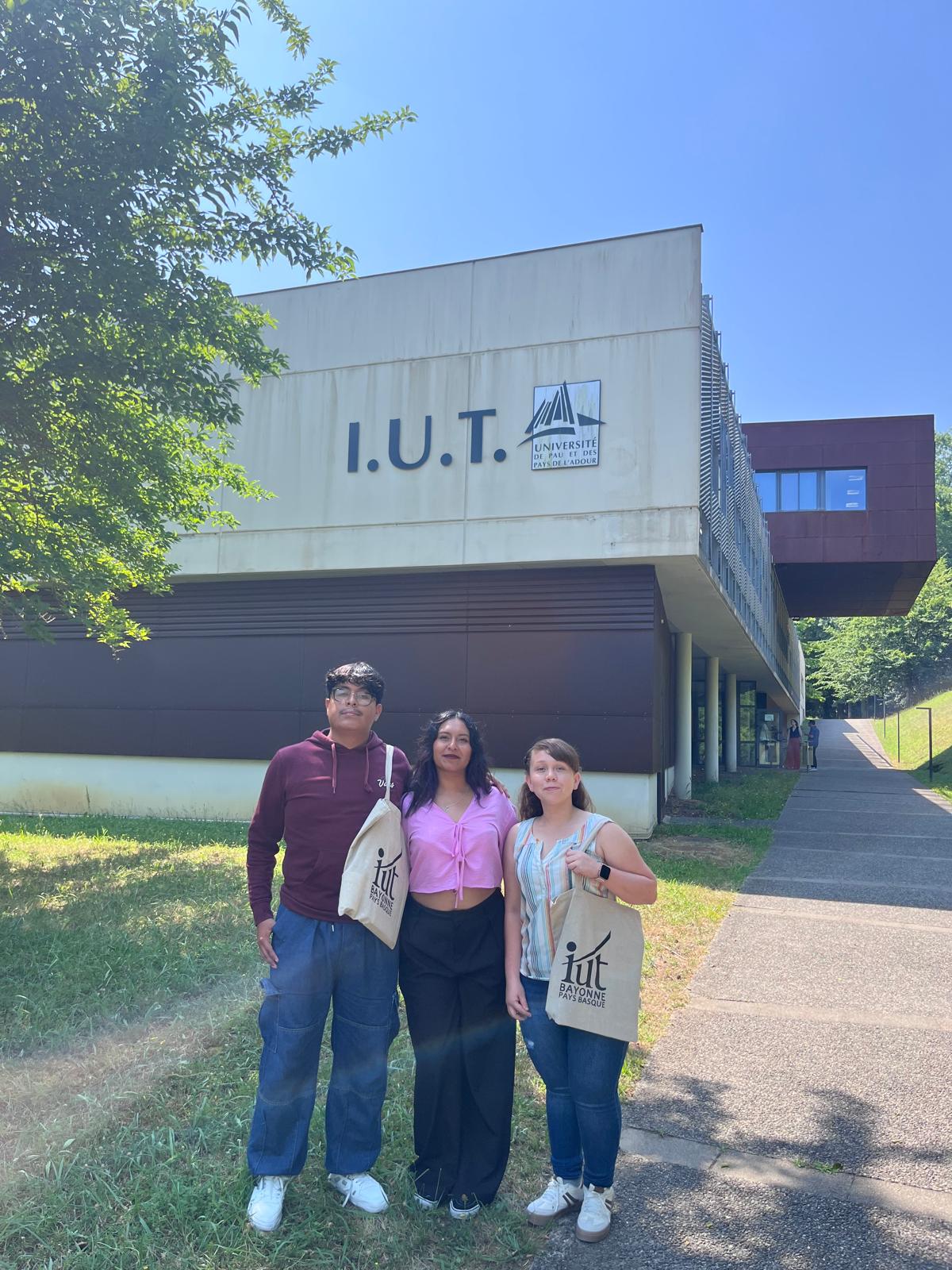 Étudiants UTSOE